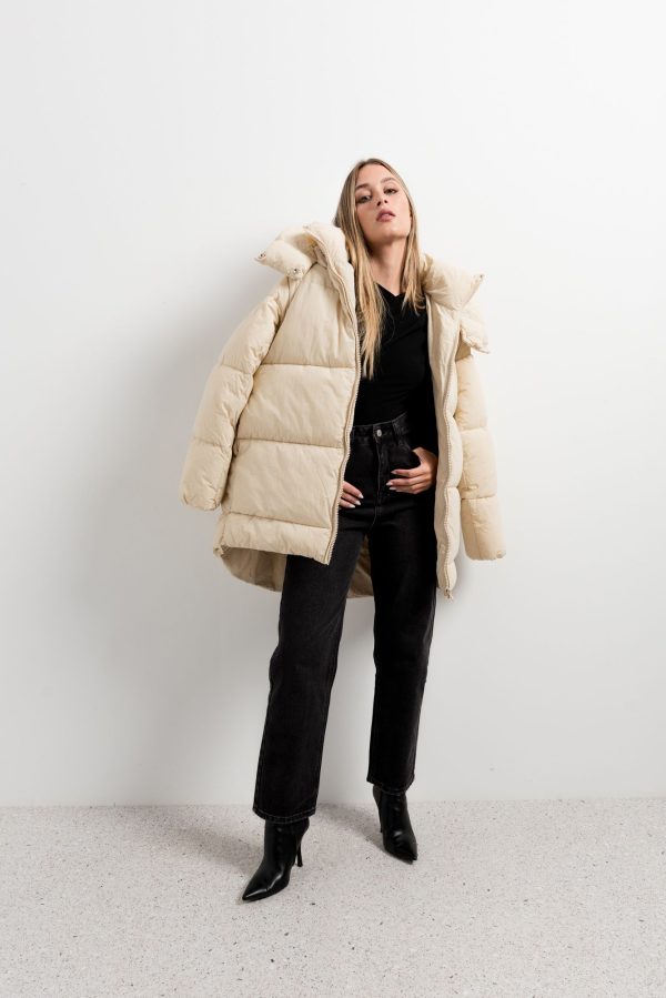 ABRIGO ACOLCHADO OVERSIZE - Imagen 3